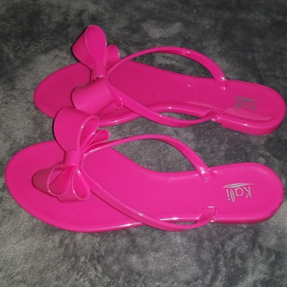 Shoe - Picture 1 of 2